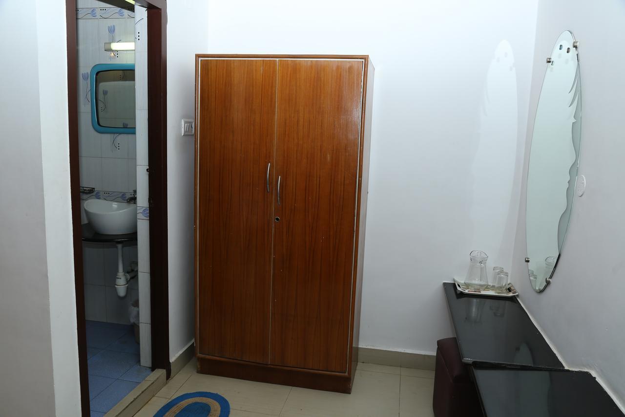 韦洛尔 Sri Srinivasar Residency酒店 外观 照片